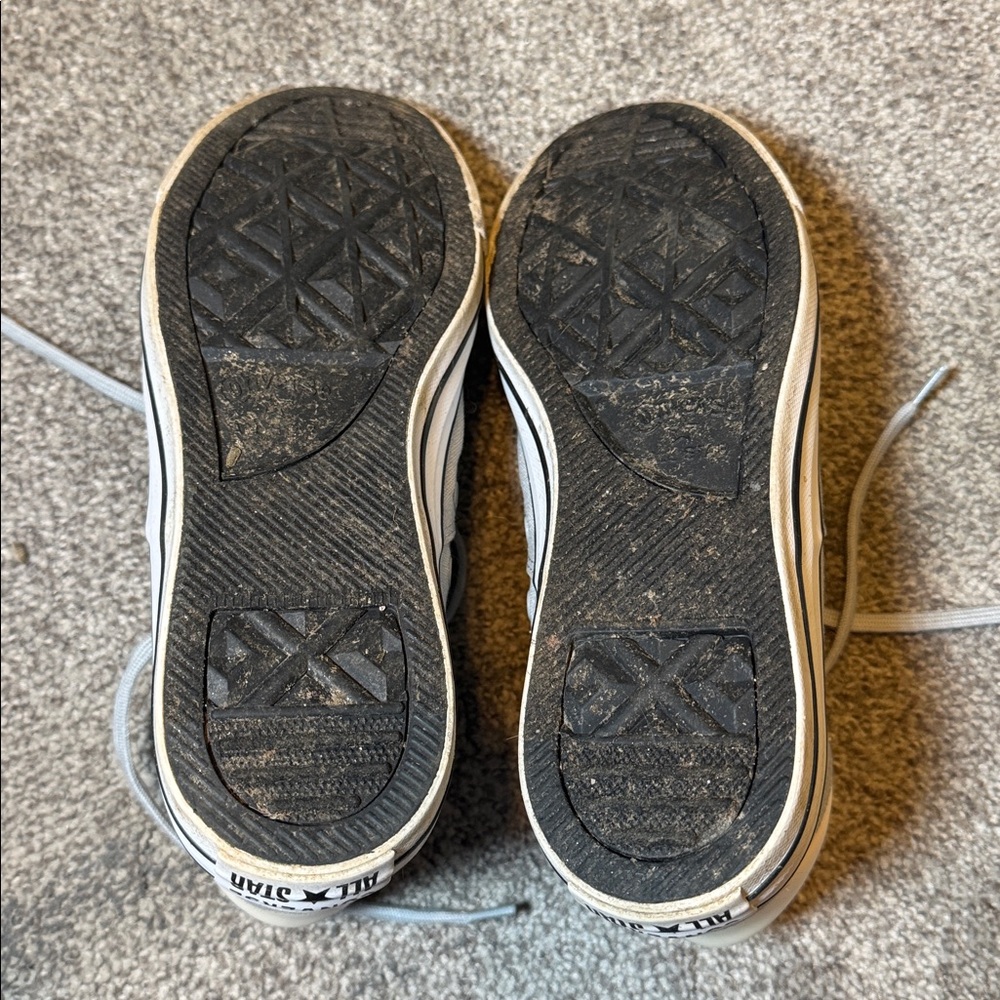Women’s Gray Converse All Star mid-rise size 8 - Picture 7 of 7